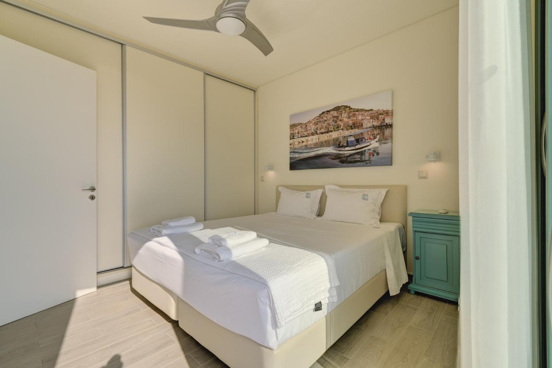 Ouzo Panoramic Houses 1, With Private Pool بلوماريوس الغرفة الصورة